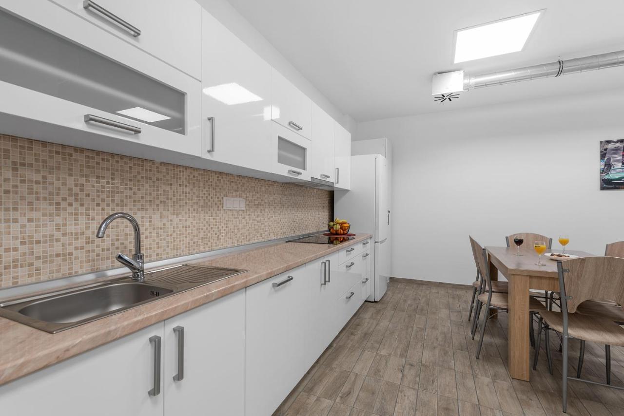Hostel Elli Split Bagian luar foto